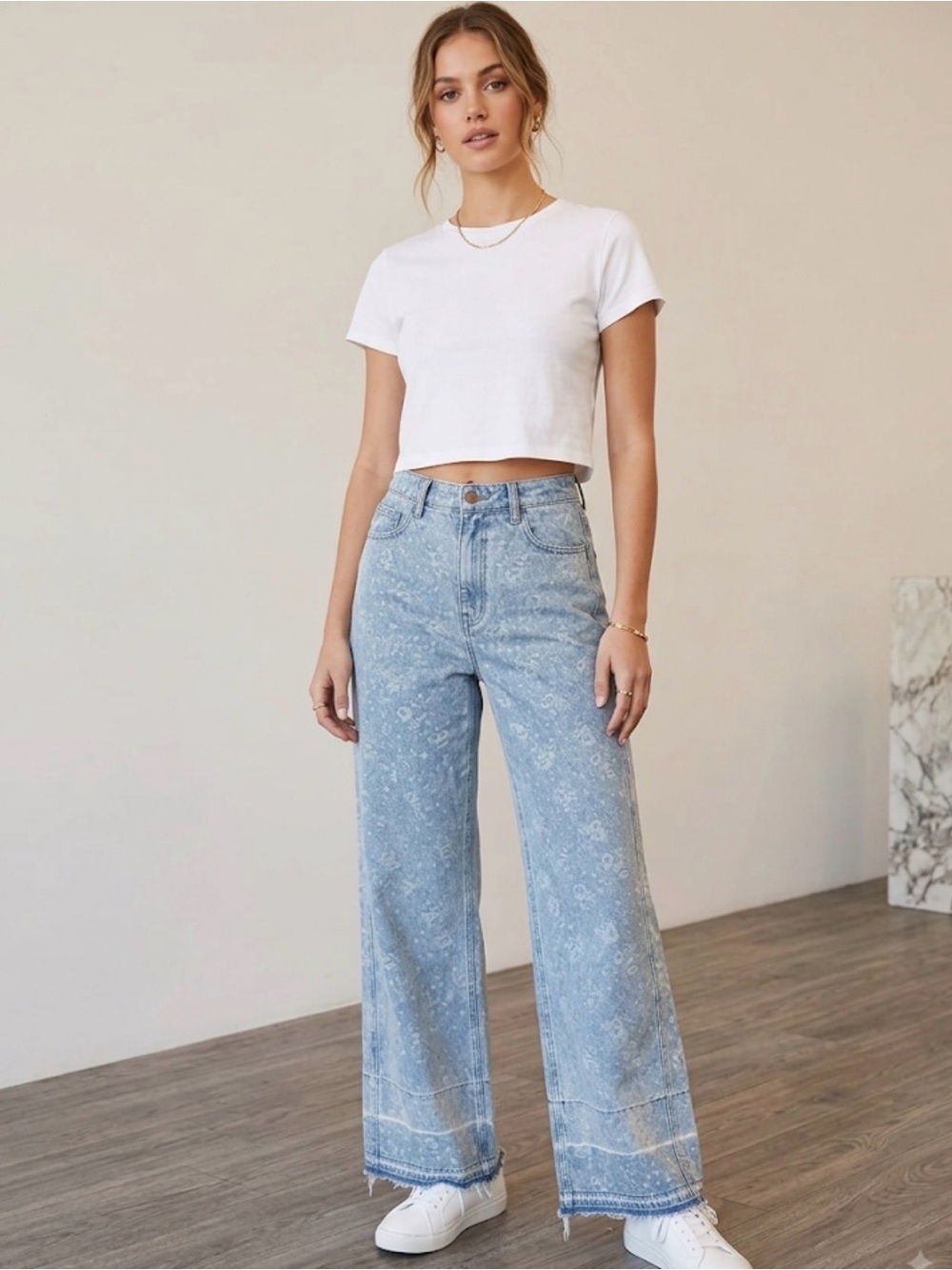 NWT Cinque a Sept wide leg patterned jeans